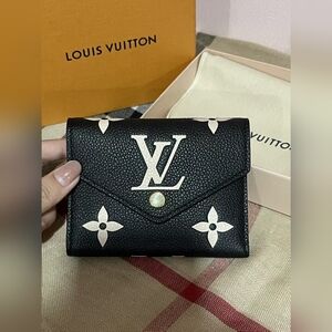 Louis Vuitton Victorine Black Wallet